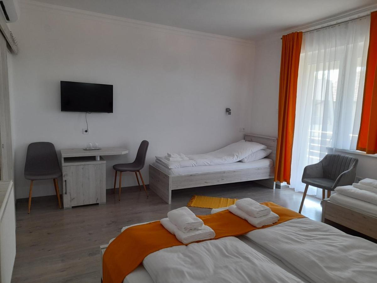 Bed and Breakfast Orion Panzio Hajdúszoboszló Exteriér fotografie
